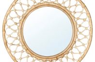 zrcadlo s ratanovým rámem