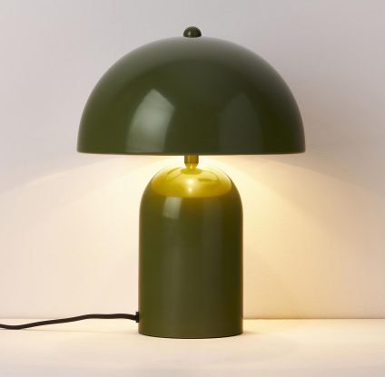 kovová stolní lampa