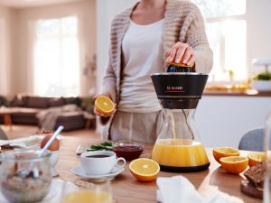 Odšťavňovače a sušičky pro zpracování letní úrody